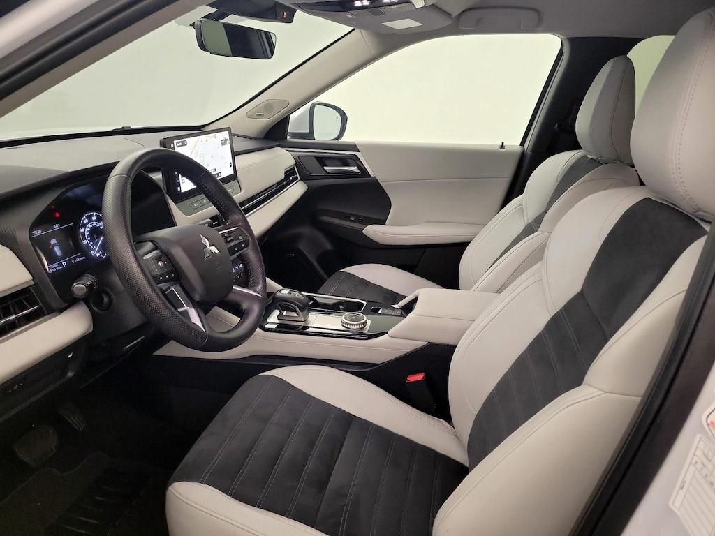 used 2025 Mitsubishi Outlander car, priced at $27,998