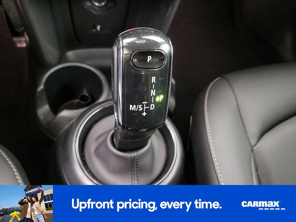 used 2024 MINI Hardtop car, priced at $24,998
