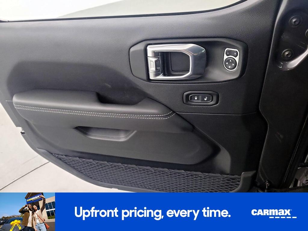 used 2022 Jeep Gladiator car, priced at $31,998