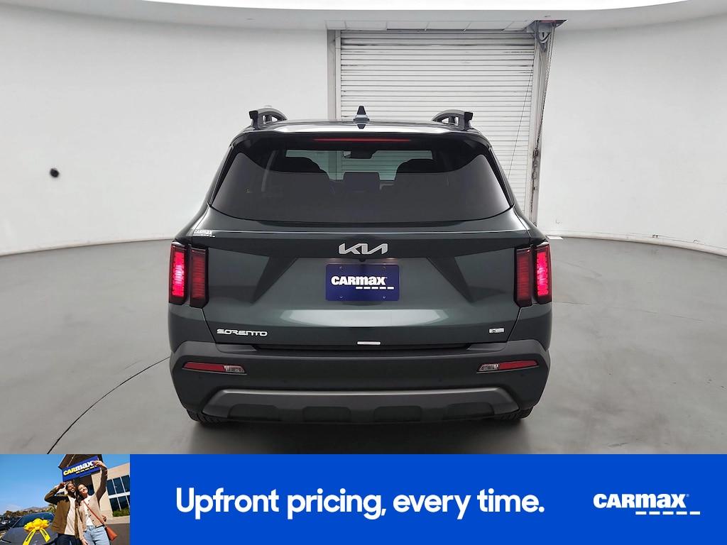 used 2023 Kia Sorento car, priced at $28,998