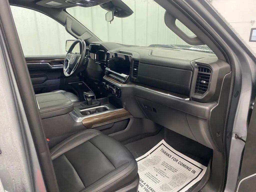 used 2025 Chevrolet Silverado 1500 car, priced at $46,995
