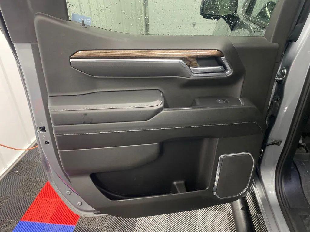 used 2025 Chevrolet Silverado 1500 car, priced at $46,995