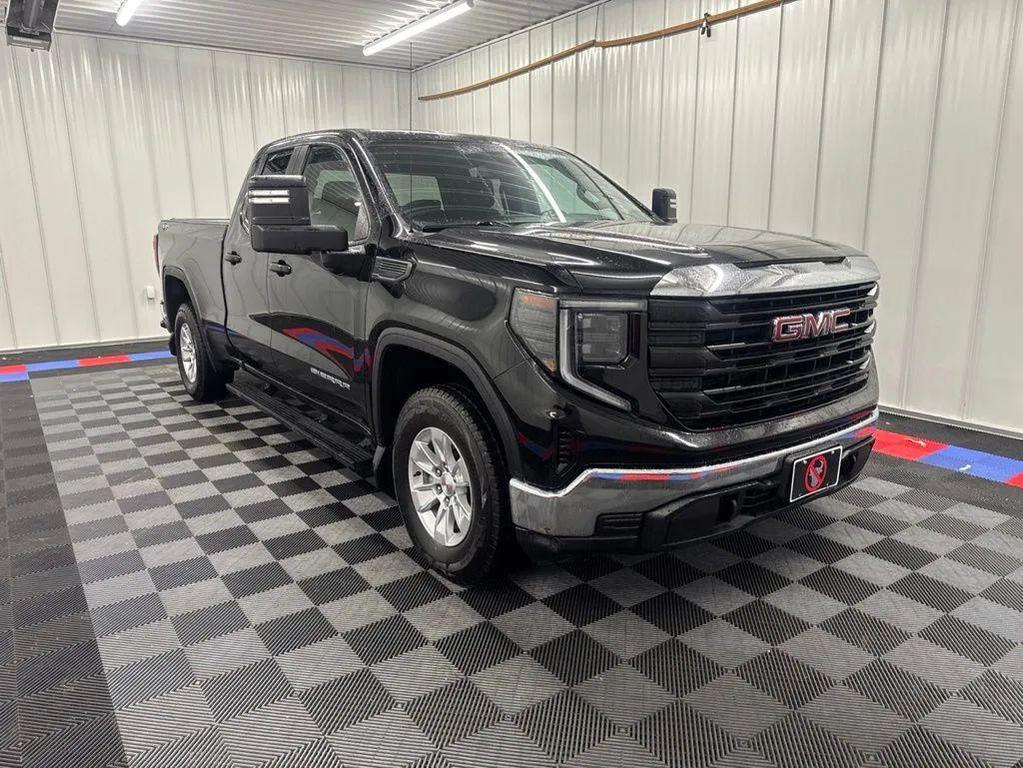 used 2023 GMC Sierra 1500 car, priced at $32,870