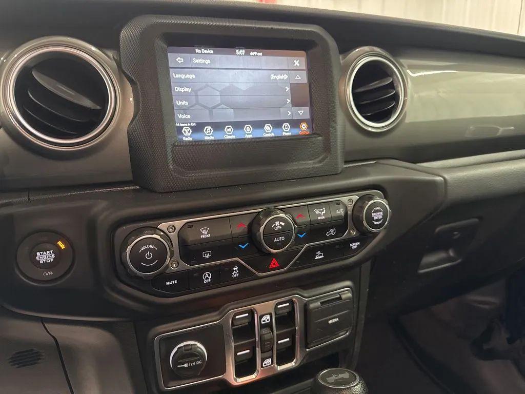 used 2021 Jeep Wrangler Unlimited car, priced at $27,594