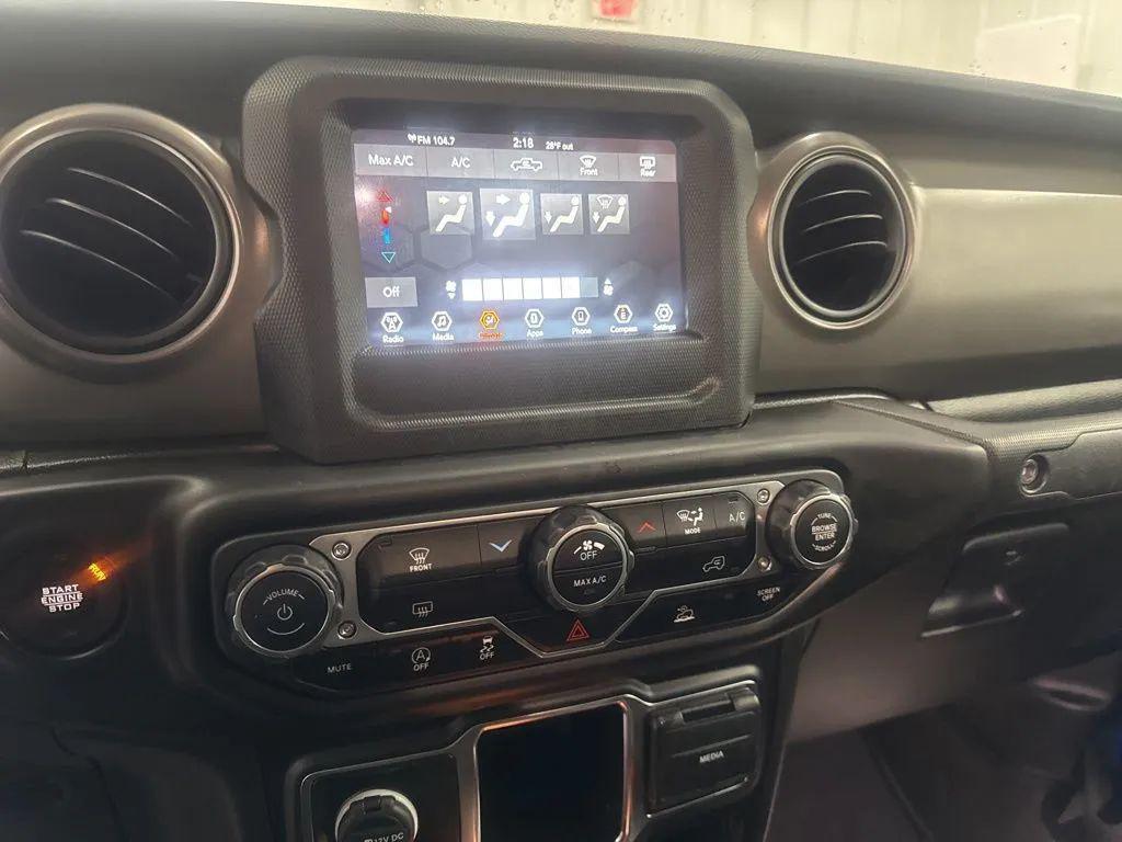 used 2022 Jeep Gladiator car, priced at $23,448