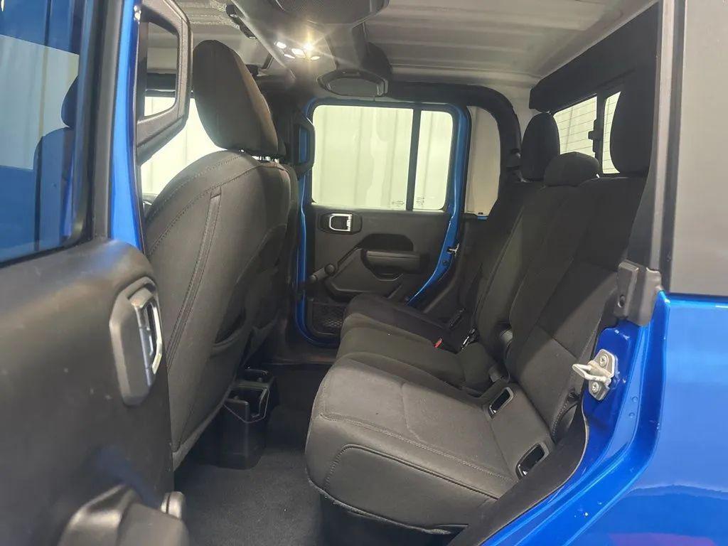used 2022 Jeep Gladiator car, priced at $23,448