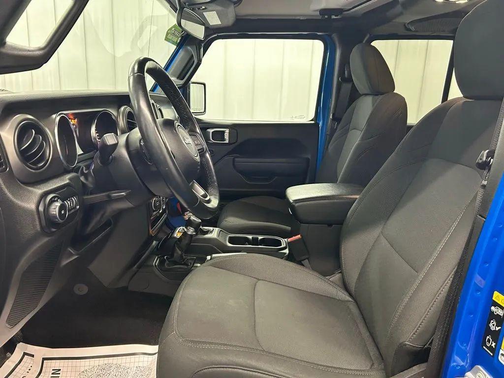 used 2022 Jeep Wrangler Unlimited car, priced at $25,868