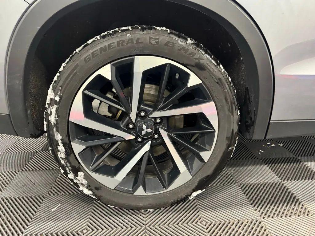 used 2024 Mitsubishi Outlander car, priced at $22,294