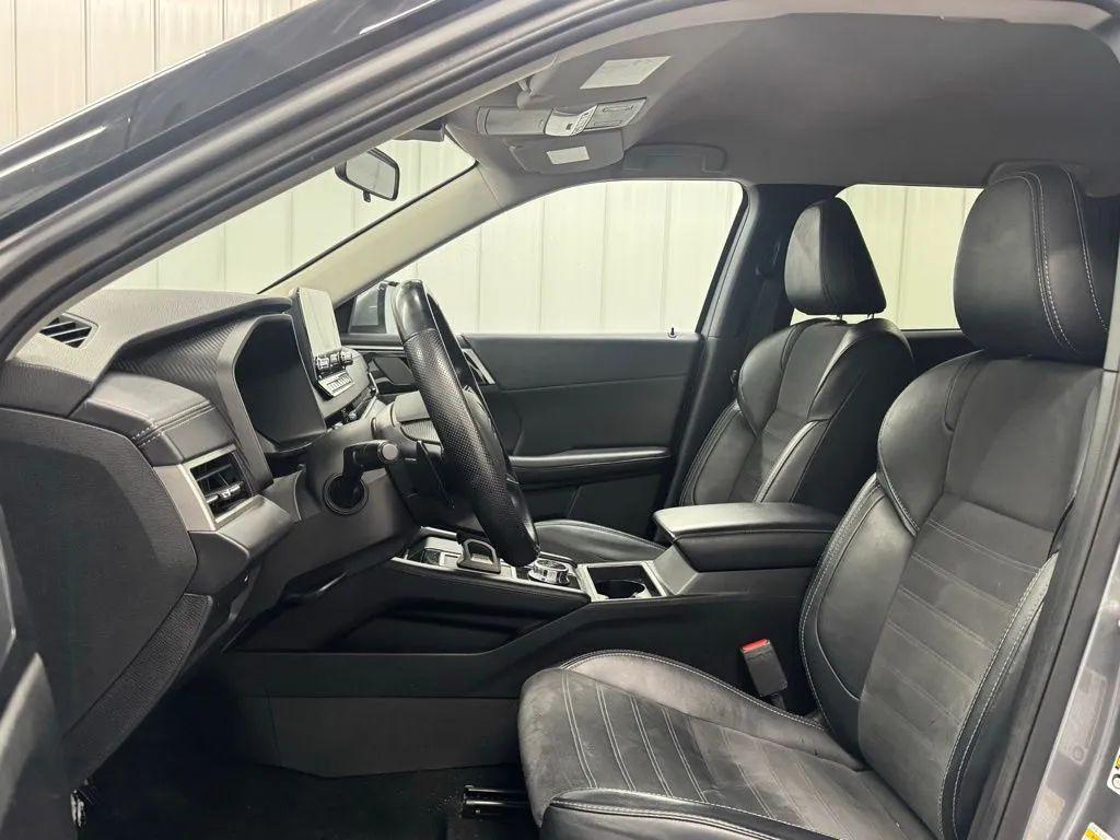 used 2024 Mitsubishi Outlander car, priced at $22,294