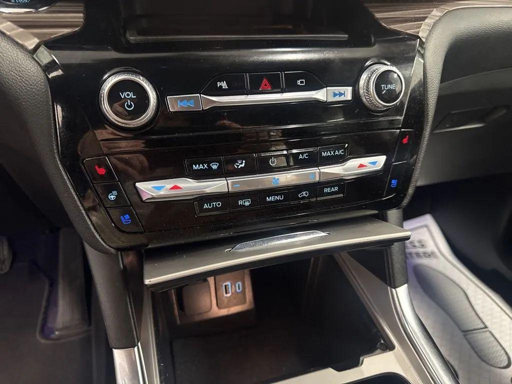 used 2022 Ford Explorer car, priced at $27,200