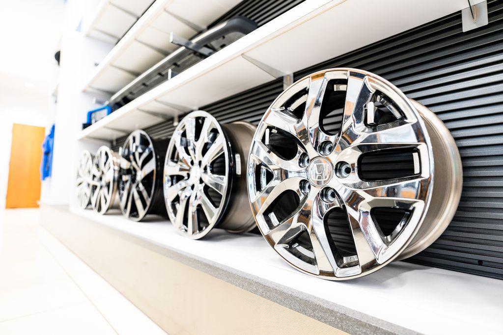 new 2026 Honda CR-V Hybrid car, priced at $41,436