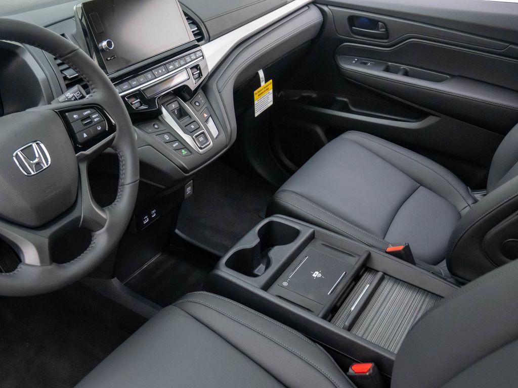 new 2026 Honda Odyssey car, priced at $41,637