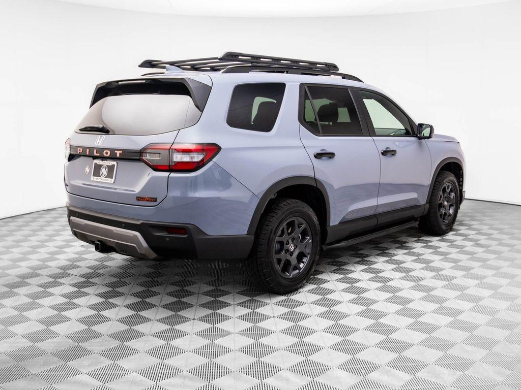 new 2026 Honda Pilot car, priced at $50,426