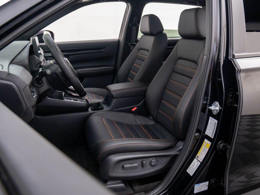 new 2026 Honda CR-V Hybrid car, priced at $39,583