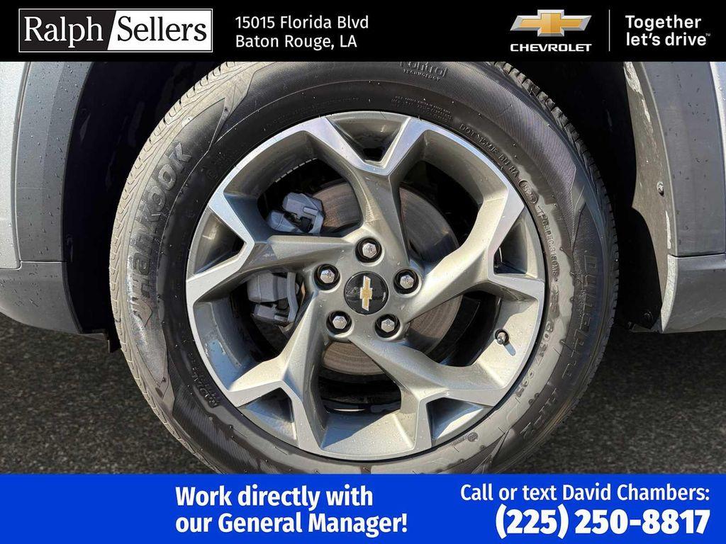 used 2025 Chevrolet Trax car, priced at $19,995