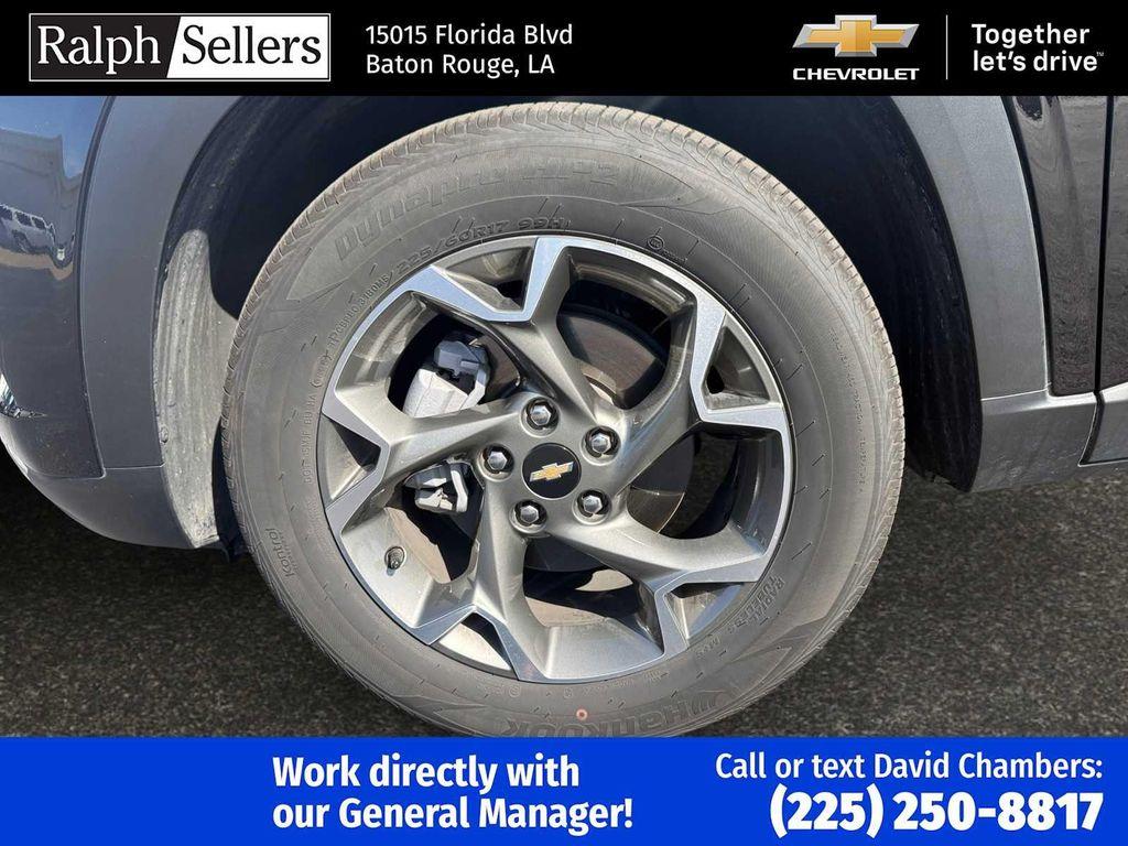 used 2025 Chevrolet Trax car, priced at $19,995