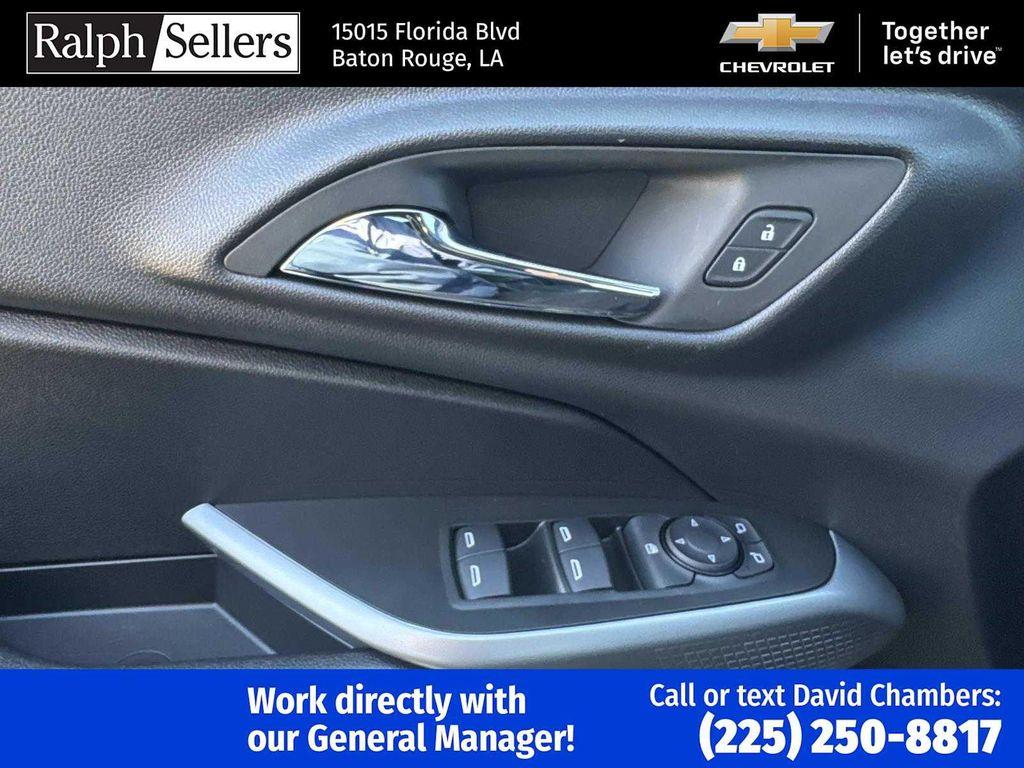 new 2026 Chevrolet Trax car, priced at $25,195