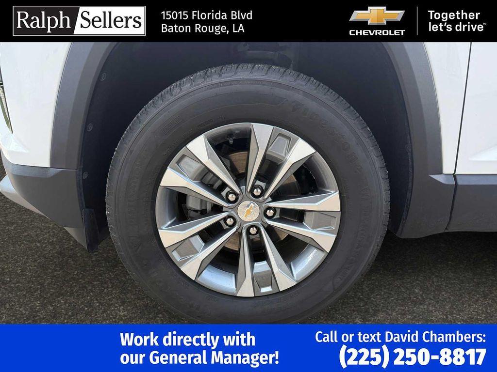 used 2026 Chevrolet Equinox car, priced at $26,000
