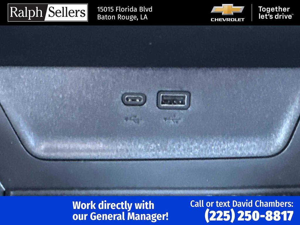 new 2026 Chevrolet Equinox car, priced at $28,030