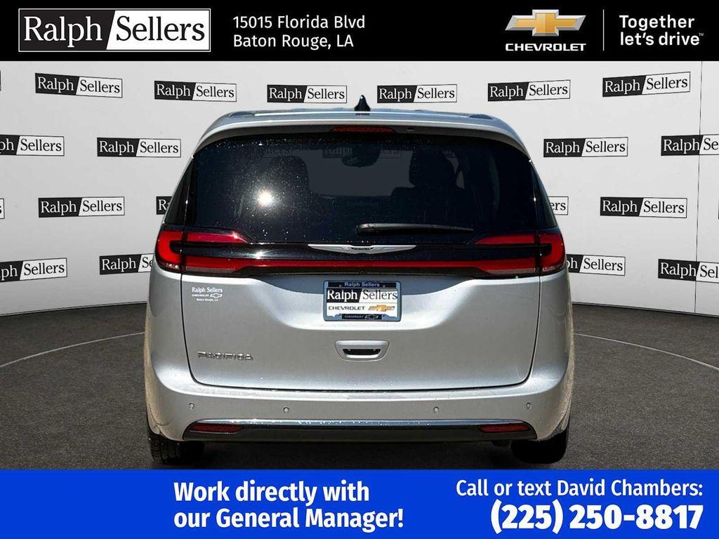 used 2024 Chrysler Pacifica car, priced at $27,995