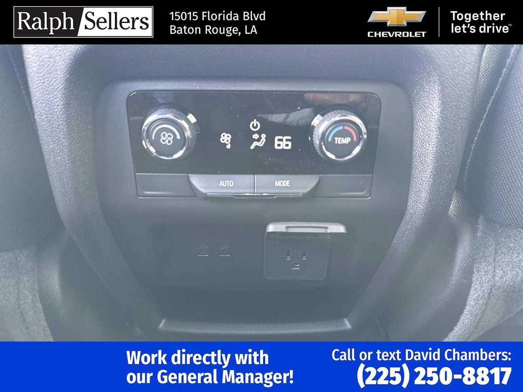 new 2026 Chevrolet Traverse car, priced at $43,920