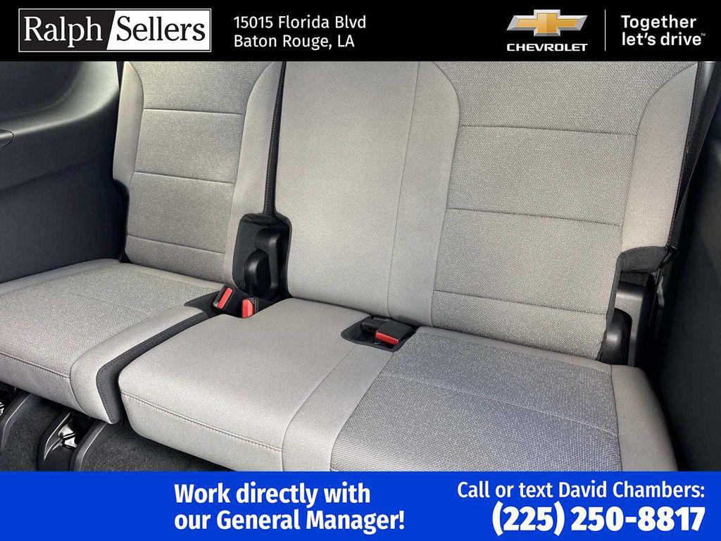 new 2026 Chevrolet Traverse car, priced at $43,920