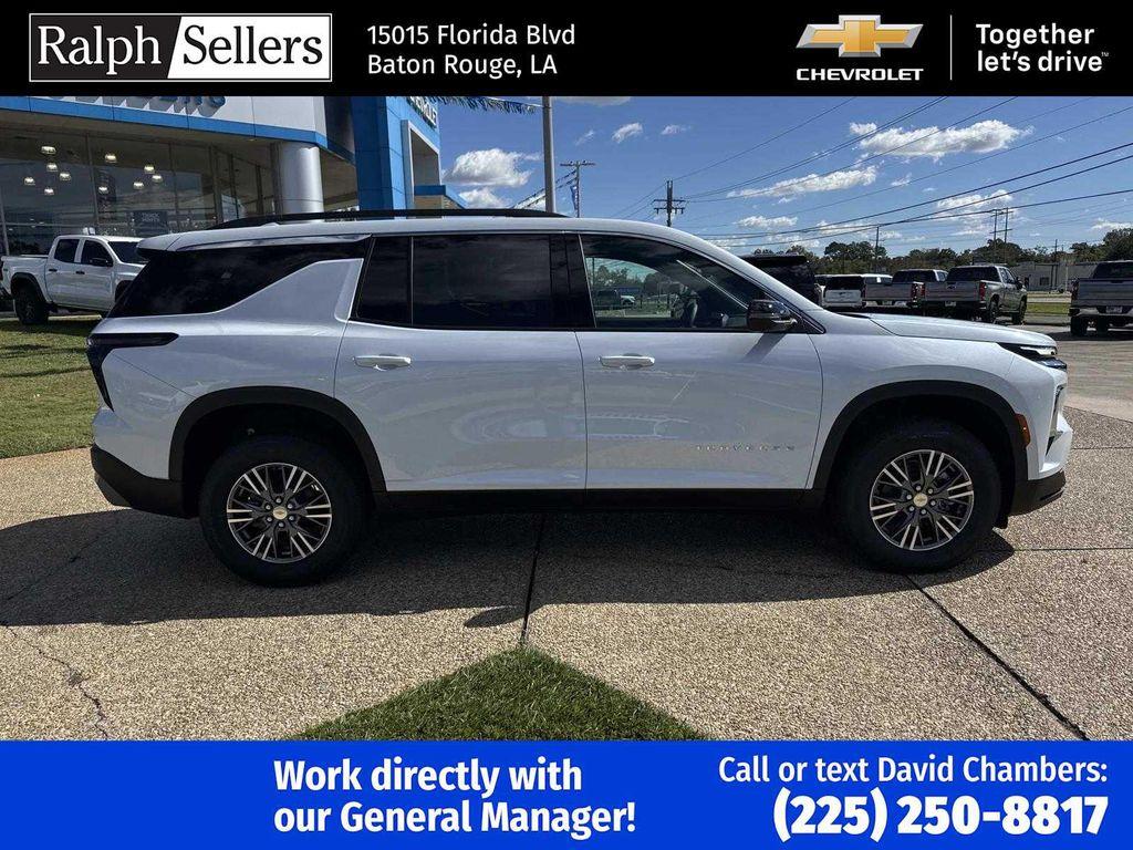 new 2026 Chevrolet Traverse car, priced at $38,915