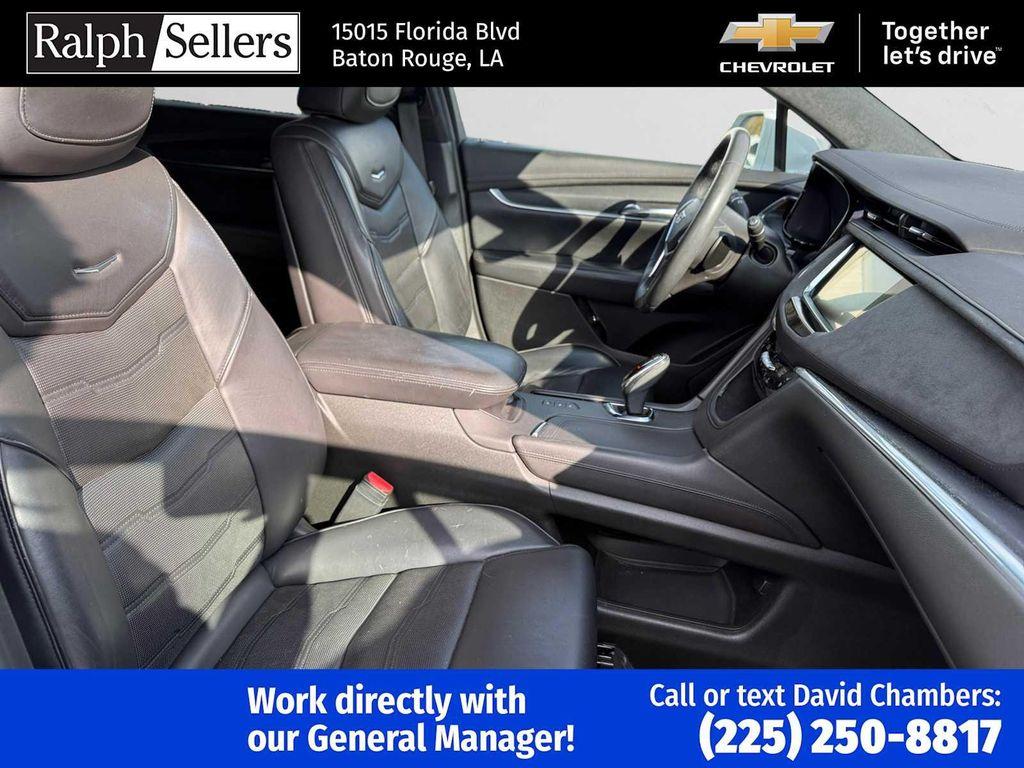 used 2017 Cadillac XT5 car, priced at $22,300