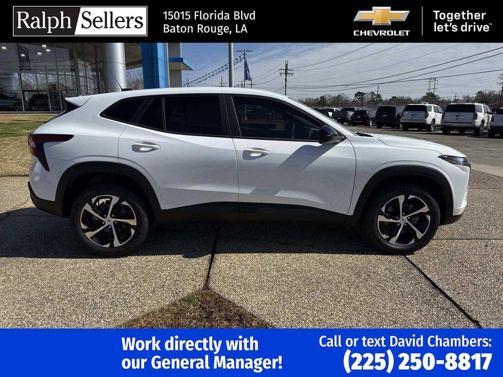 new 2026 Chevrolet Trax car, priced at $25,195