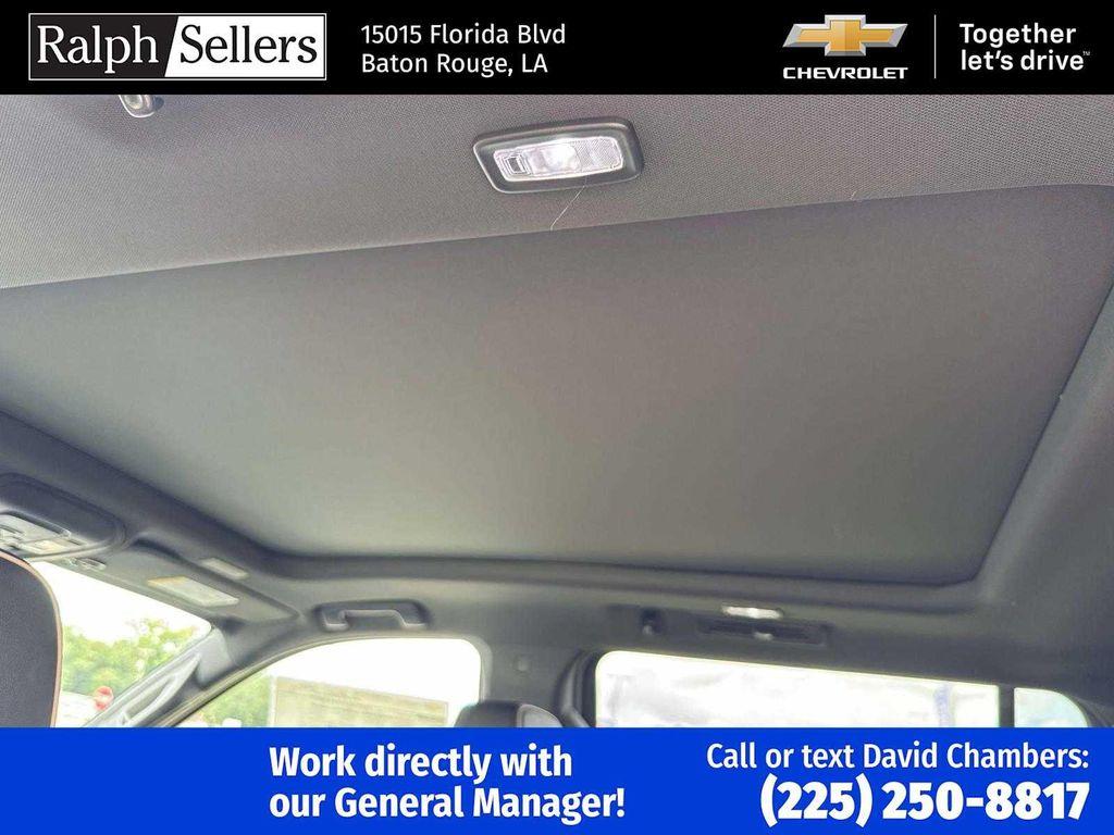 new 2025 Chevrolet Suburban car, priced at $76,405