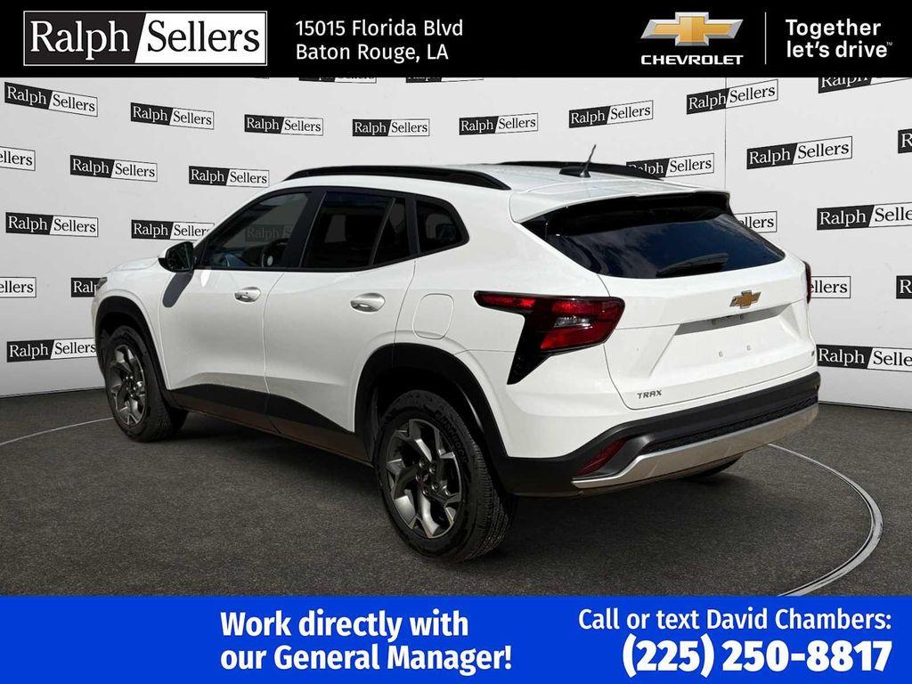 used 2025 Chevrolet Trax car, priced at $19,995