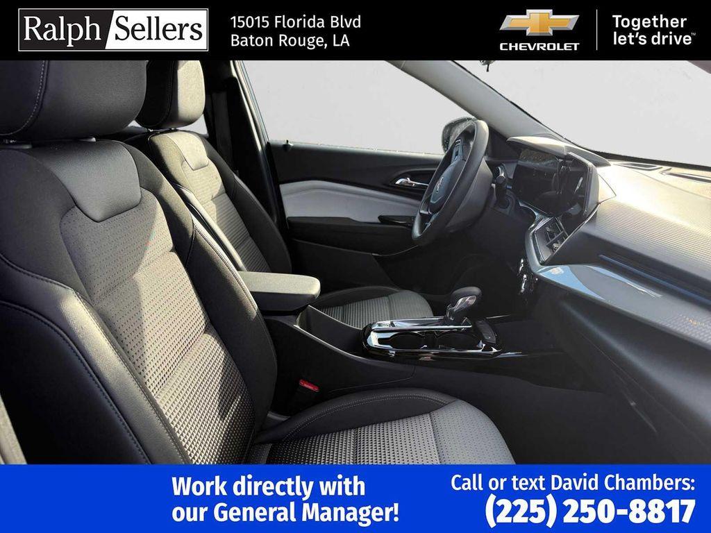 used 2025 Chevrolet Trax car, priced at $19,995