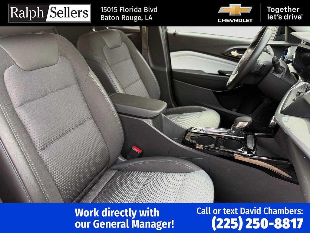 used 2025 Chevrolet Trax car, priced at $19,995