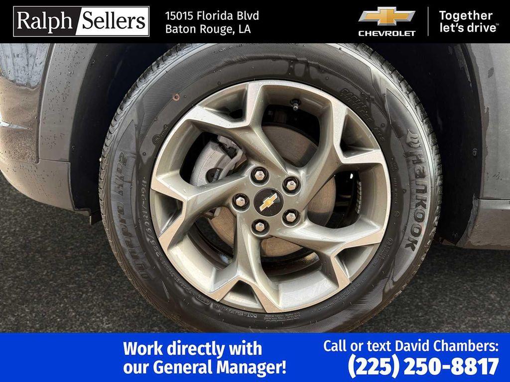 used 2025 Chevrolet Trax car, priced at $19,995