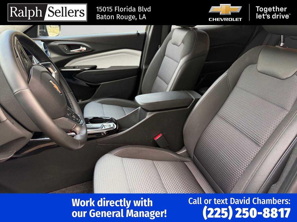 used 2025 Chevrolet Trax car, priced at $19,995