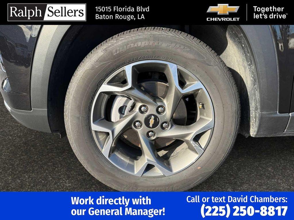 used 2025 Chevrolet Trax car, priced at $19,995