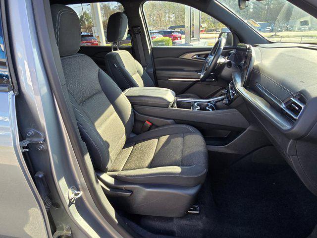 used 2024 Chevrolet Traverse car, priced at $31,583