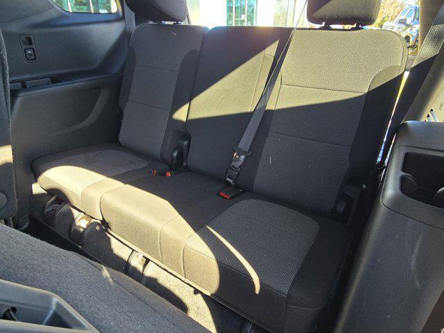 used 2023 Chevrolet Traverse car, priced at $19,993