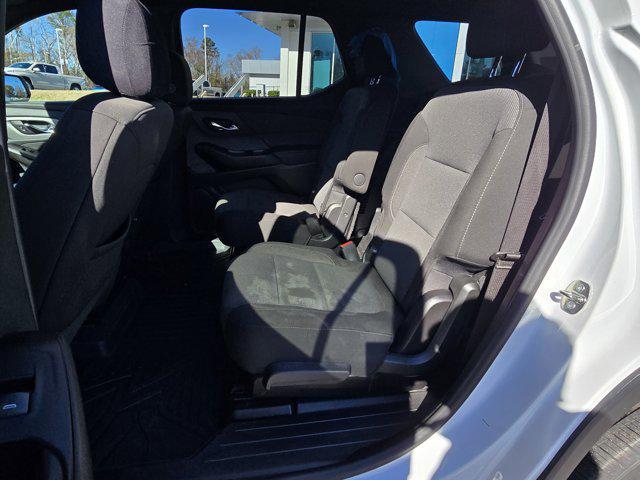 used 2023 Chevrolet Traverse car, priced at $19,993