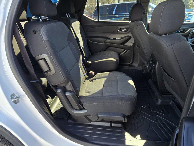 used 2023 Chevrolet Traverse car, priced at $19,993