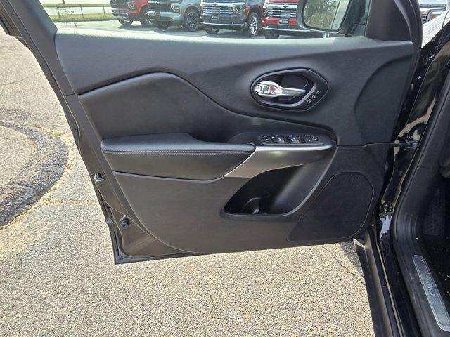 used 2021 Jeep Cherokee car, priced at $21,993