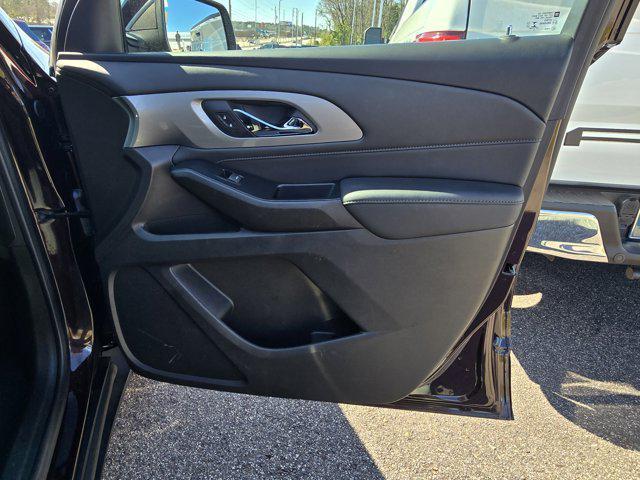 used 2023 Chevrolet Traverse car, priced at $29,550