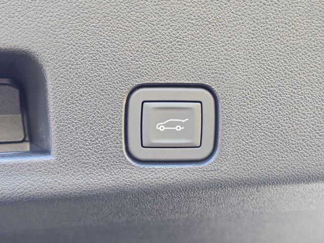 new 2026 Chevrolet Traverse car, priced at $57,335