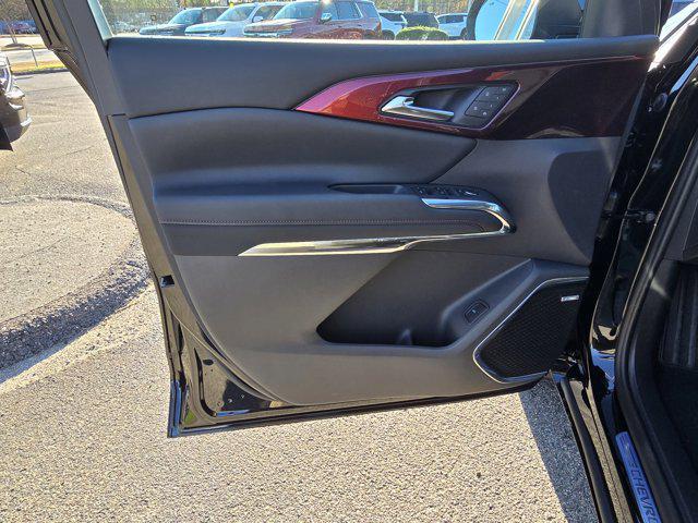 new 2026 Chevrolet Traverse car, priced at $57,335