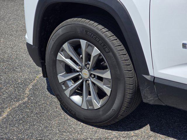 used 2025 Chevrolet Equinox car, priced at $25,893