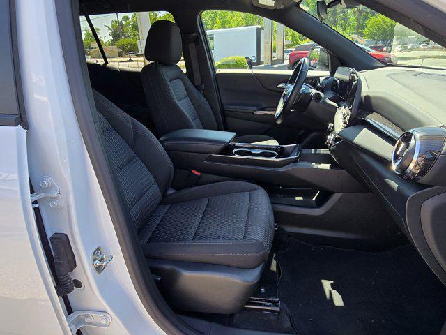 used 2025 Chevrolet Equinox car, priced at $25,893