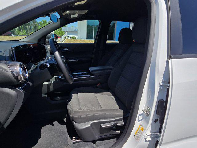 used 2025 Chevrolet Equinox car, priced at $25,893