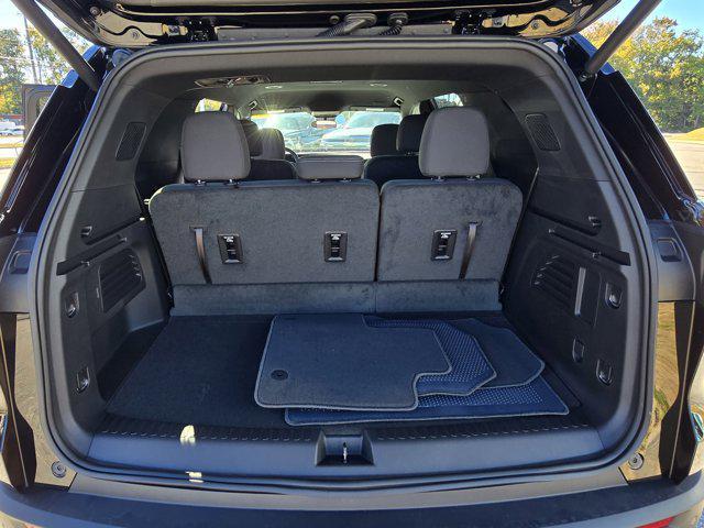 new 2026 Chevrolet Traverse car, priced at $45,145