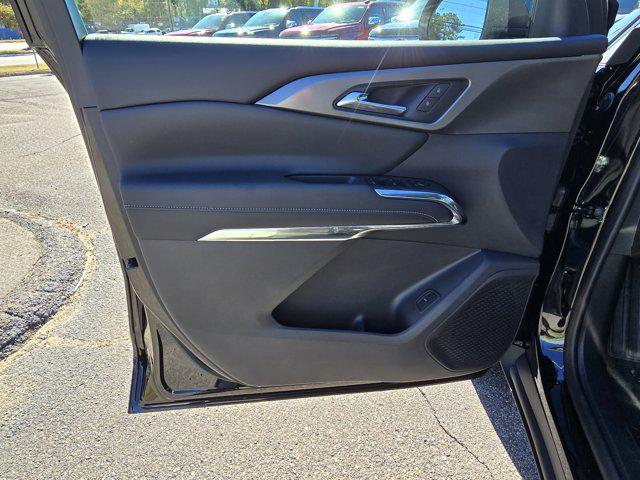 new 2026 Chevrolet Traverse car, priced at $45,145