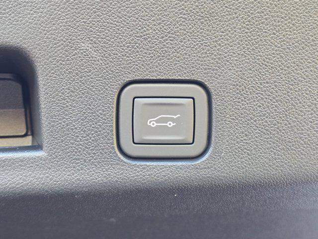 new 2026 Chevrolet Traverse car, priced at $43,750